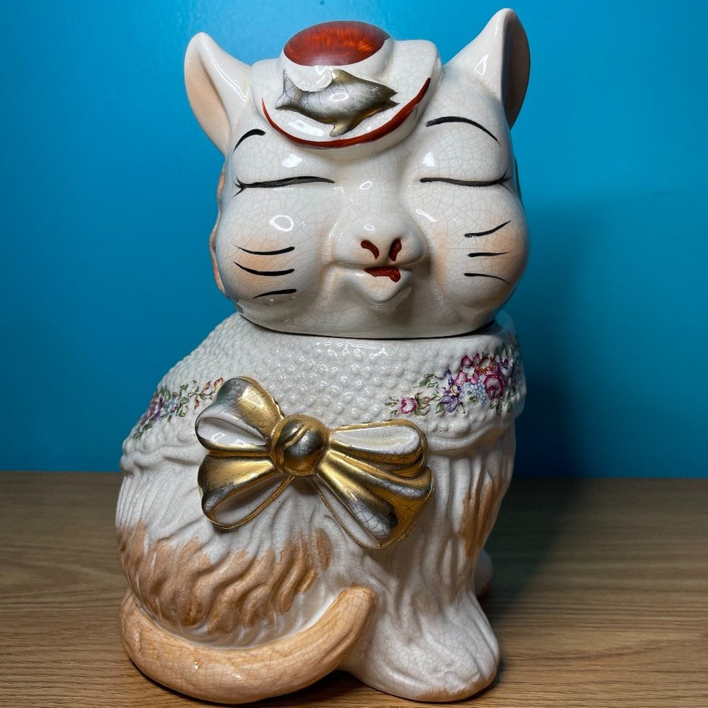 Rare McCoy Design Gold Vintage Ceramic White Cat w/ Gold Trim